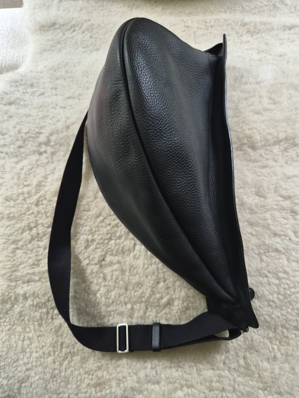 The Row Large Slouchy Banana Bag Black Pebbled Calfskin Leather Crossbody  $2550 - Picture 11 of 14